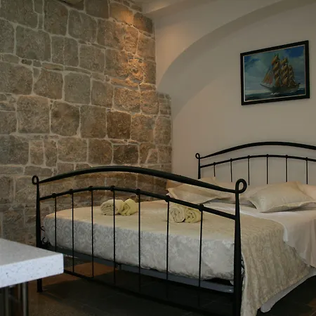 Casa de hóspedes And Emily Split