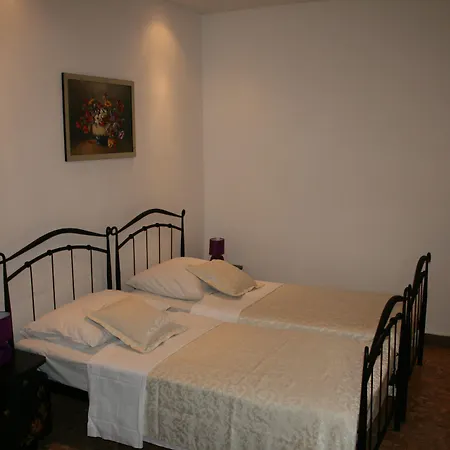 Casa de hóspedes And Emily Split