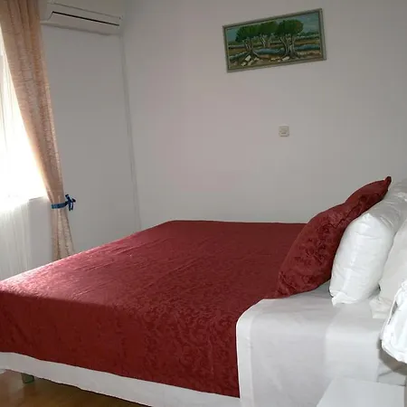 Guest house Rooms And Apartments Emily Split