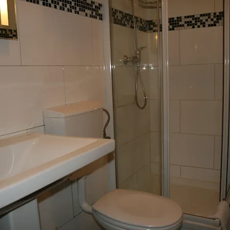 And Emily 招待所 斯普利特