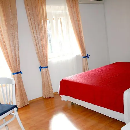 And Emily Pensionat 3*